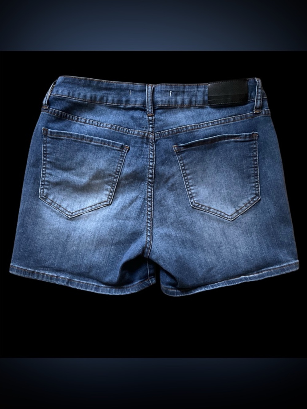 !it jeans Women's Blue Denim Jean Shorts with Side Stripe - Picture 2 of 4